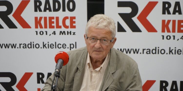 13.09.2020 Kielce. Studio Polityczne Radia Kielce. Na zdjęciu: Czesław Siekierski - PSL / Aneta Cielibała-Gil / Radio Kielce