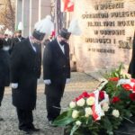 Złożenie wieńca przed Pomnikiem-Krzyżem w miejscu tragicznych wydarzeń pacyfikacji KWK „Wujek” / Śląskie Centrum Wolności i Solidarności w Katowicach