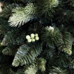 20.12.2020. Kielce. Pasaż Świętokrzyski. Sztuczne choinki / Jarosław Kubalski / Radio Kielce