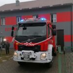 11.12.2020. Kozubów. Przekazanie nowego wozu ratowniczo-gaśniczego / Marta Gajda / Radio Kielce