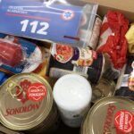 17.12.2020 Sandomierz. Caritas rozpoczęła wydawanie darów żywnościowych na święta / Grażyna Szlęzak-Wójcik / Radio Kielce