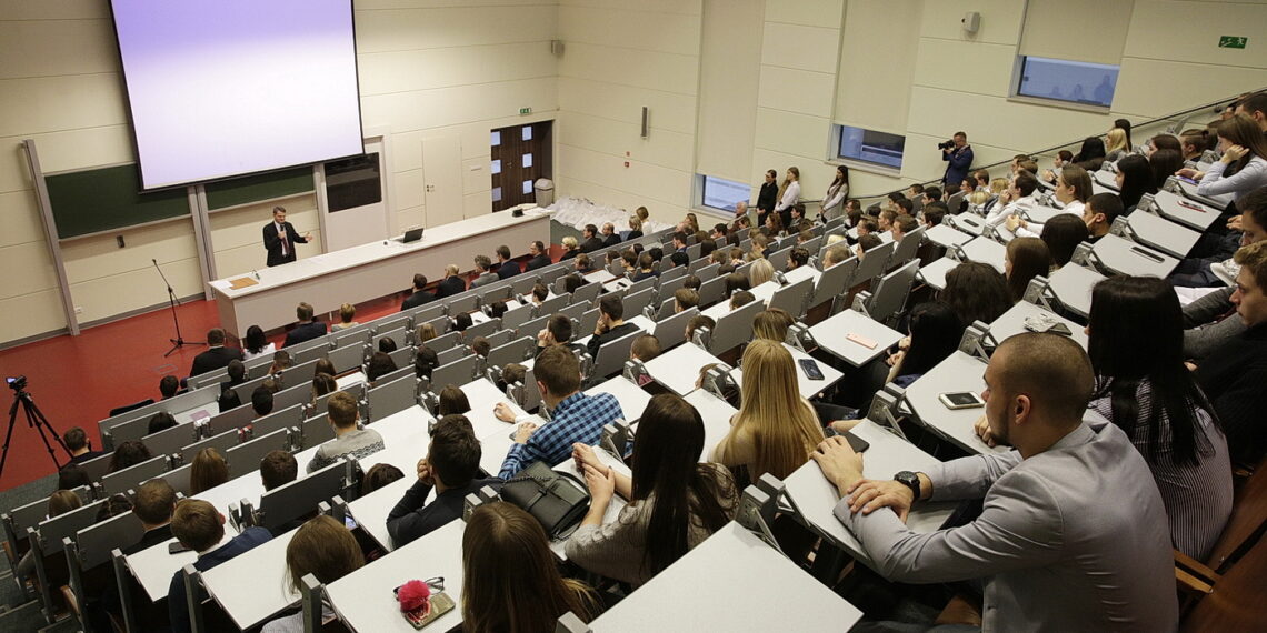 Gorący okres dla studentów