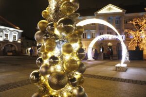 06.12.2020 Kielce. Iluminacja świąteczna / Jarosław Kubalski / Radio Kielce