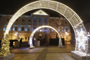 06.12.2020 Kielce. Iluminacja świąteczna / Jarosław Kubalski / Radio Kielce