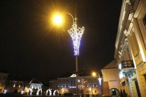 06.12.2020 Kielce. Iluminacja świąteczna / Jarosław Kubalski / Radio Kielce