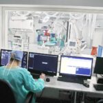 07.12.2020 Kielce. Wojewódzki Szpital Zespolony. Sala hybrydowa do wykonywania zabiegów z zakresu chirurgii naczyniowej / Jarosław Kubalski / Radio Kielce