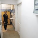 09.12.2020 Kielce. Szkoła Podstawowa nr 13. Wyremontowana stołówka i kuchnia / Jarosław Kubalski / Radio Kielce