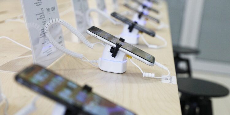 Google namiesza na polskim rynku smartfonów