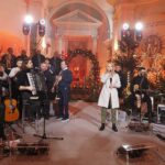 11.12.2020. Święty Krzyż. Próba do koncertu kolęd. Zespół PECTUS, Pogórzanie i Izabela Zalewska / Jarosław Kubalski / Radio Kielce