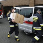 18.12.2020 Kielce. Starostwo Powiatowe. Przekazanie środków ochrony osobistej dla straży pożarnej / Jarosław Kubalski / Radio Kielce