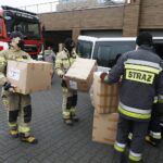 18.12.2020 Kielce. Starostwo Powiatowe. Przekazanie środków ochrony osobistej dla straży pożarnej / Jarosław Kubalski / Radio Kielce