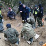 Męczennice. Prace wydobywcze wraku samolotu IŁ-2 / Emilia Sitarska / Radio Kielce