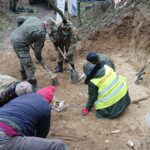 Męczennice. Prace wydobywcze wraku samolotu IŁ-2 / Emilia Sitarska / Radio Kielce