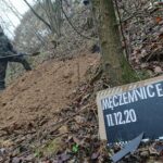 11.12.2020 Męczennice. Wydobycie wraku samolotu IŁ-2 / Emilia Sitarska / Radio Kielce