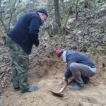 11.12.2020 Męczennice. Wydobycie wraku samolotu IŁ-2 / Emilia Sitarska / Radio Kielce