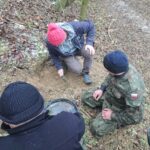 11.12.2020 Męczennice. Wydobycie wraku samolotu IŁ-2 / Emilia Sitarska / Radio Kielce