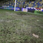 02.12.2020. Gdynia. Stan murawy uniemożliwił rozegranie meczu Arka - Korona / Krzysztof Bujnowicz / Radio Kielce