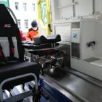 18.12.2020. Opatów. Nowy ambulans transportowy Szpitala św. Leona / Emilia Sitarska / Radio Kielce