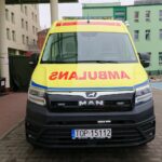 18.12.2020. Opatów. Nowy ambulans transportowy Szpitala św. Leona / Emilia Sitarska / Radio Kielce
