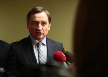 Kielce. 16.01.2020. Wizyta ministra sprawiedliwości Zbigniewa Ziobro w Wojewódzkim Szpitalu Zespolonym w Kielcach. Na zdjęciu: Zbigniew Ziobro - minister sprawiedliwości / Wiktor Taszłow / Radio Kielce