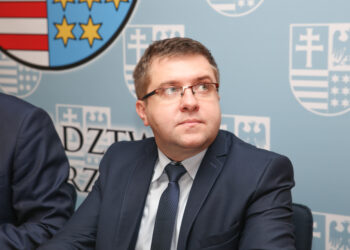 23.02.2016 Kielce. Urząd Marszałkowski. Grzegorz Orawiec / Stanisław Blinstrub / Radio Kielce