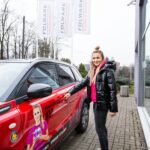 23.12.2020. Kielce. Piłkarki ręczne Suzuki Korony Handball odebrały służbowe samochody. Na zdjęciu: Wiktoria Gliwińska / Grzegorz Ksel / koronahandball.pl