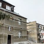 14.12.2020 Trzciniec. Budynek po dawnej szkole / Ewa Pociejowska-Gawęda / Radio Kielce