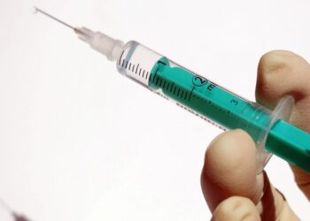 szczepionka, strzykawka / Pixabay