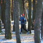 27.12.2020. Cedzyna. Pogoda sprzyja spacerom / Wiktor Taszłow / Radio Kielce