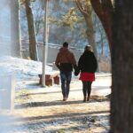 27.12.2020. Cedzyna. Pogoda sprzyja spacerom / Wiktor Taszłow / Radio Kielce