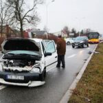 30.12.2020 Kielce. Wypadek na ul. Krakowskiej / Wiktor Taszłow / Radio Kielce