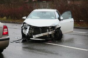 30.12.2020 Kielce. Wypadek na ul. Krakowskiej / Wiktor Taszłow / Radio Kielce