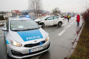 30.12.2020 Kielce. Wypadek na ul. Krakowskiej / Wiktor Taszłow / Radio Kielce