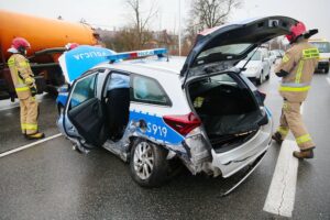 30.12.2020 Kielce. Wypadek na ul. Krakowskiej / Wiktor Taszłow / Radio Kielce