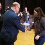 Kielcach, Tomasz Śledź - dyrektor Buskiego Samorządowego Centrum Kultury, Wioletta Sędzik - trzecie miejsce / Wiktor Taszłow / Radio Kielce