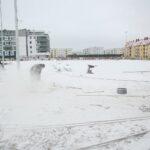 02.12.2020 Kielce. Budowa kompleksu boisk przy Szkole Podstawowej nr 25 w Kielcach / Wiktor Taszlow / Radio Kielce