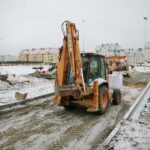 02.12.2020 Kielce. Budowa kompleksu boisk przy Szkole Podstawowej nr 25 w Kielcach / Wiktor Taszlow / Radio Kielce