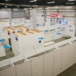 02.12.2020 Kielce. Budowa szpitala tymczasowego w Targach Kielce / Wiktor Taszłow / Radio Kielce