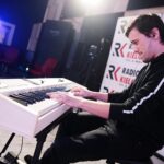 04.12.2020. Studio Gram Radia Kielce. Koncert zespołu Tom Holder / Wiktor Taszłow / Radio Kielce