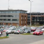 08.12.2020. Kielce. Parking przed Starostwem Powiatowym / Wiktor Taszłow / Radio Kielce