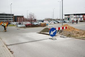 08.12.2020. Kielce. Parking przed Starostwem Powiatowym / Wiktor Taszłow / Radio Kielce