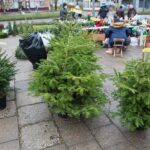 12.12.2020. Kielce. Dekoracje świąteczne na targowisku miejskim / Wiktor Taszłow / Radio Kielce