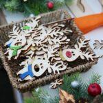 12.12.2020. Kielce. Dekoracje świąteczne na targowisku miejskim / Wiktor Taszłow / Radio Kielce