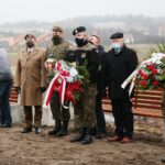 13.12.2020. Łopuszno. 77. rocznica rozstrzelania 15 Polaków przez hitlerowców / Wiktor Taszłow / Radio Kielce