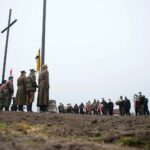 13.12.2020. Łopuszno. 77. rocznica rozstrzelania 15 Polaków przez hitlerowców / Wiktor Taszłow / Radio Kielce