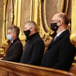 13.12.2020. Kielce. Msza święta w kieleckiej katedrze w intencji ofiar stanu wojennego i Ojczyzny. Na zdjęciu (od lewej): Krzysztof Słoń - senator PiS, Zbigniew Koniusz - wojewoda świętokrzyski, Piotr Wawrzyk - wiceminister spraw zagranicznych / Wiktor Taszłow / Radio Kielce