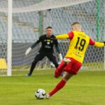 13.12.2020. Kielce. 17. kolejka Fortuna 1 Ligi: Korona Kielce - Radomiak Radom / Wiktor Taszłow / Radio Kielce