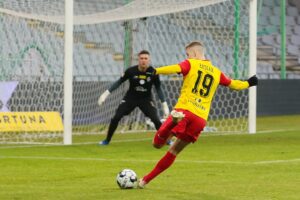 13.12.2020. Kielce. 17. kolejka Fortuna 1 Ligi: Korona Kielce - Radomiak Radom / Wiktor Taszłow / Radio Kielce