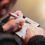 14.12.2020. Radio Kielce. Pierwszy dzień akcji "Choinka pod choinkę 2020". Szymon Wydra / Wiktor Taszłow / Radio Kielce