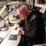 14.12.2020. Radio Kielce. Pierwszy dzień akcji "Choinka pod choinkę 2020". Szymon Wydra / Wiktor Taszłow / Radio Kielce